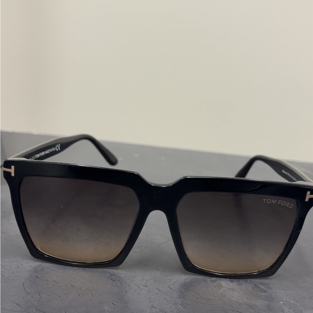 Tom Ford Black Gradient Square Sunglasses